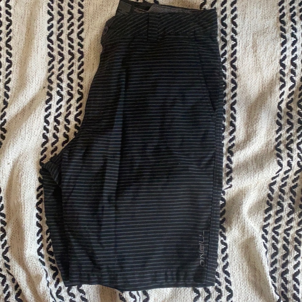 O’Neil men’s striped shorts